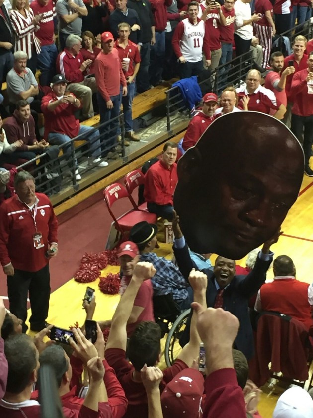 isiah_thomas_crying_mj